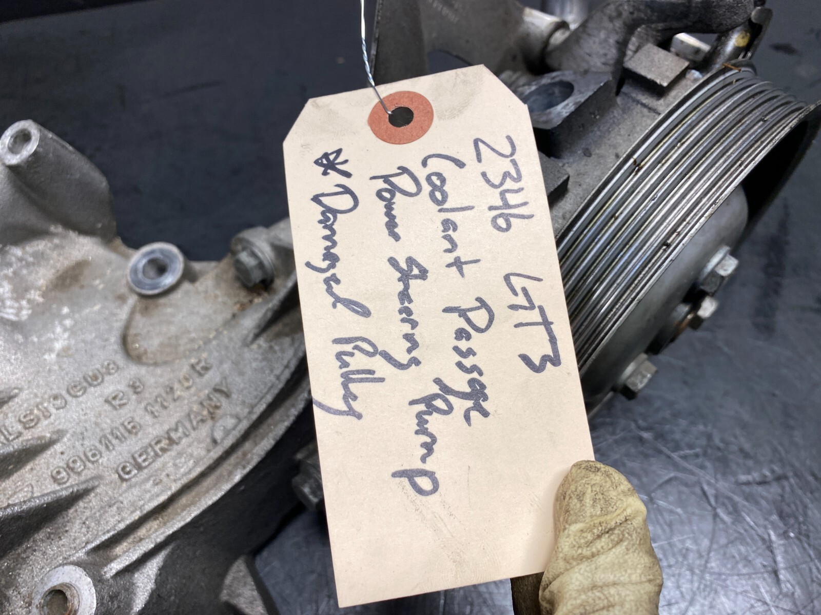 Porsche 911 GT3 2004 Power steering pump