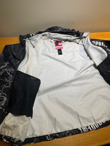 Supreme X The North Face Windbreaker venture Jacket 2012 Extra Large - Picture 3 of 5