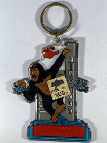 1986 Universal Studios | King Kong Keychain | Robert - Picture 2 of 6