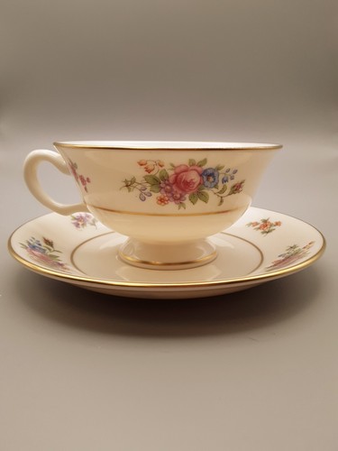 2 SETS Vintage Lenox Rose Footed Tea Cups and Saucers 1934-1979 Lavender stamp - Picture 2 of 16