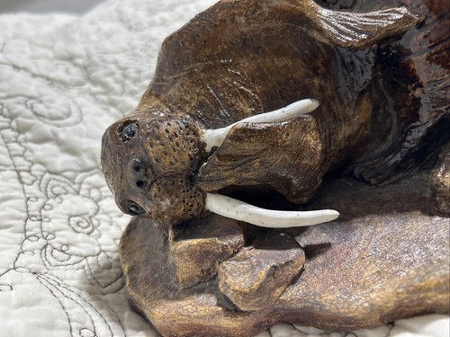 VTG Amazing Quality Detailed Walrus Sculpture Mother And Baby With Tusks EJS FJS - Picture 8 of 11