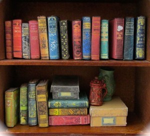 21-DUSTY-OLD-BOOKS-Miniature-Dollhouse-1-12-Scale-FILL-Bookshelf-PROP-Faux-Books