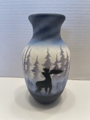 Moose eagle Benally Dini Pottery? Vase Signed  6'' Blue White