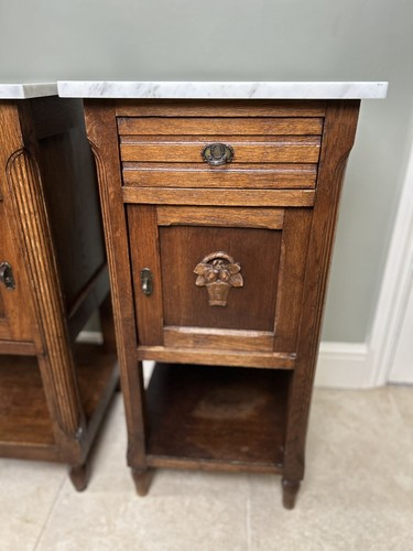 Pair French Oak Marble Top Flemish Bedside Cabinet Drawers In Lovely Condition. - Picture 6 of 23