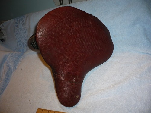 antique motorcycle ORIGINAL seat indian  harley   whizzer Bike - Picture 1 of 8