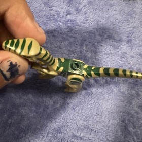 LEGO Dinosaur Coelophysis / Gallimimus with Dark Green Stripes Dino From 5882