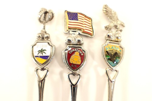 Fort Collector Spoons Souvenir Set of 3 Alaska China Town St Croix 1981 Vintage - Picture 2 of 13