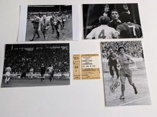 LIVERPOOL FC 1974 CHARITY SHIELD KEVIN KEEGAN BILLY BREMNER BILL SHANKLY PHOTOS