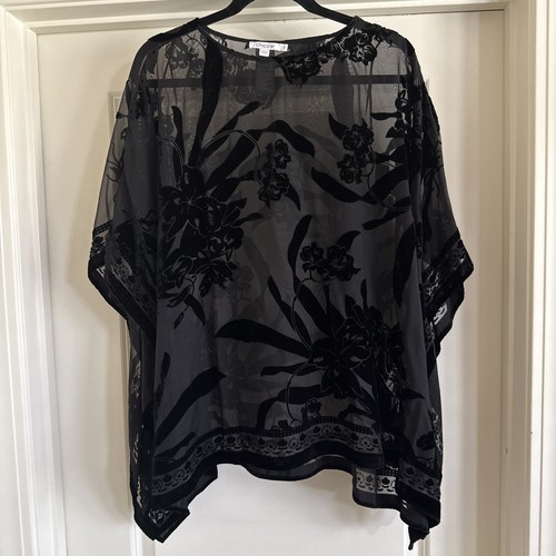 Chico’s Travelers Collection Velvet Burnout Poncho Women’s Size Small/Med Black