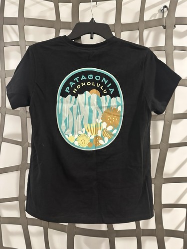 Rare Patagonia Hawaii Honolulu T-Shirt Aloha Women’s M Black - Picture 2 of 3