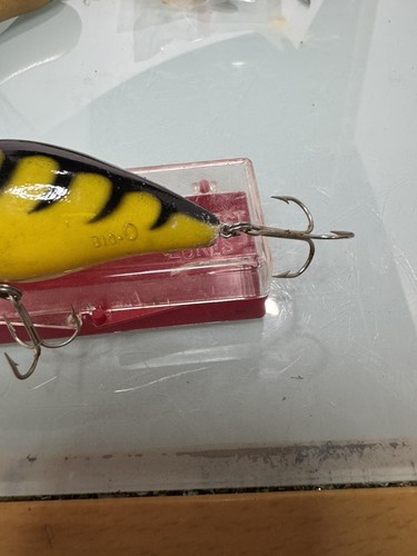 Señuelo Crankbait Vintage Algodón Cordell Big O Negro/Amarillo - Imagen 5 de 15