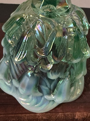 Campana in vetro opalerscente verde Fenton Giglio della Valle 7" - Foto 5 di 6