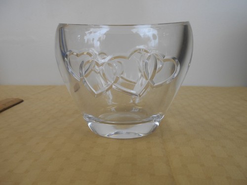 Teleflora 24% Lead Crystal Oval Shape Vase Candy Dish Entwined Heart Pattern - Picture 3 of 8
