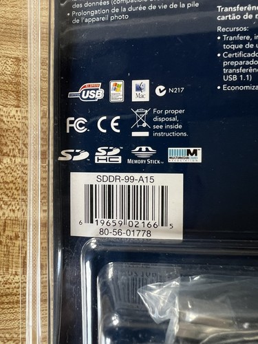 Sandisk USB 2.0 Card Reader/Writer 5-in-1 With Adobe Photoshop Album 2.0 Starter - Picture 8 of 9