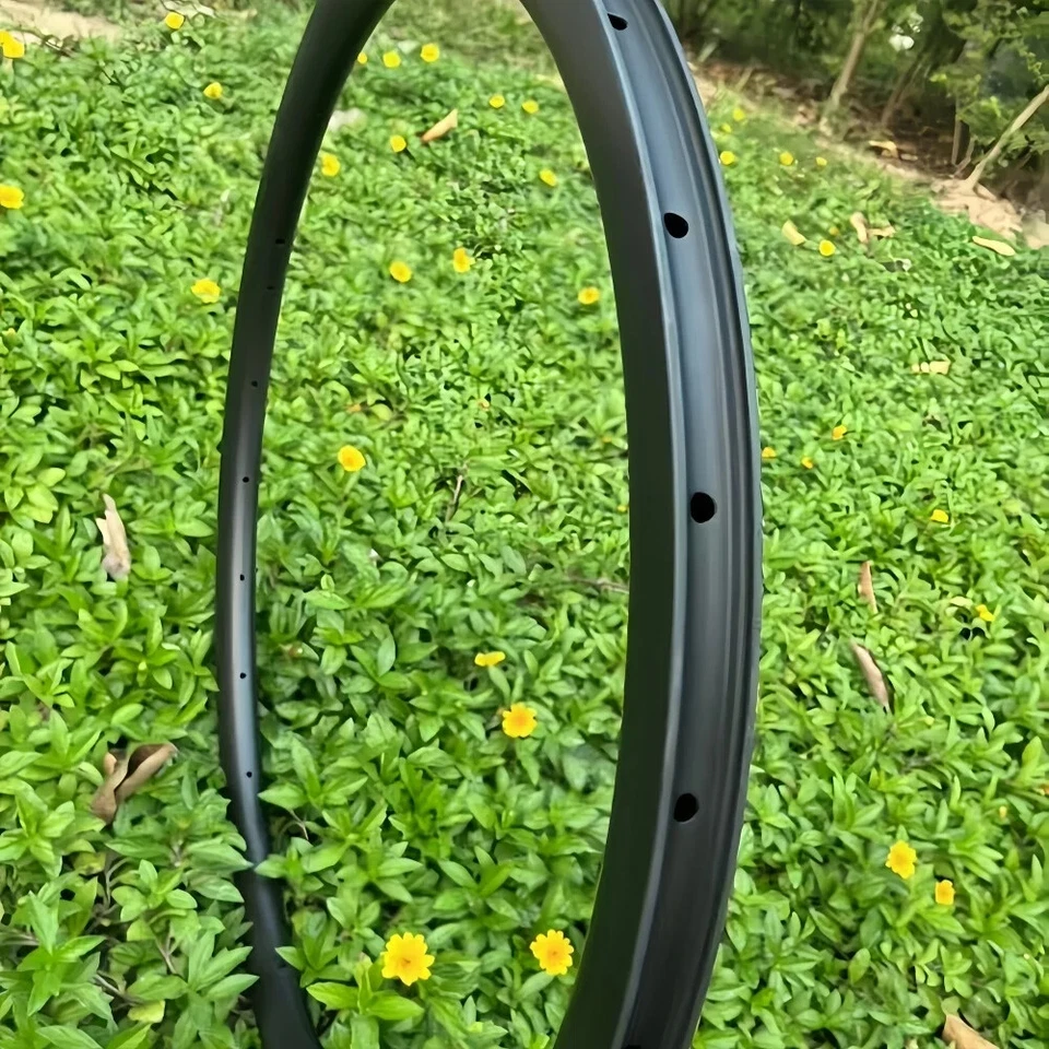 Rodas de bicicleta de estrada sem câmara freio a disco 700C cascalho aros de carbono 30mmx50mm - Imagem 4 de 4