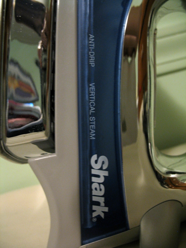 SHARK VERTICAL STEAM ANTI-DRIP IRON MODEL: GI468NN 13-TESTED! - Bild 5 von 8