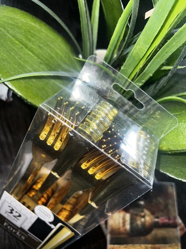 🍴32 Piece Gold Plastic Cutlery Set Disposable  Forks Wedding Party [Brand New] - Picture 5 of 10