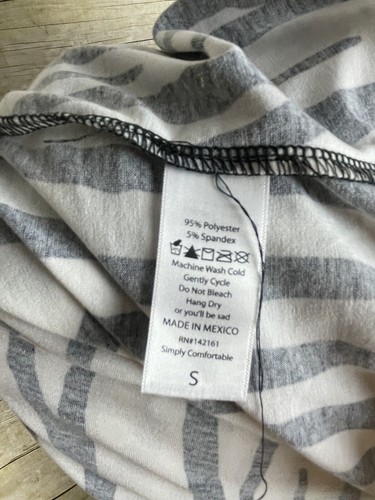 LuLaRoe Size S NEW NWT Randy Baseball Raglan, Scoop Neck, Mid Length Sleeves - Picture 6 of 6