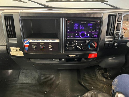 2022 Isuzu Grafter 1.9D N35 Green RWD SWB Euro 6 2dr (TRW) Tipper Diesel Manual - Picture 17 of 20