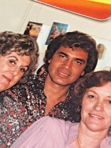 GROSSES SET 50 Vintage ENGELBERT HUMPERDINCK Original KONZERT & OFFENE FANFOTOS - Bild 16 von 17