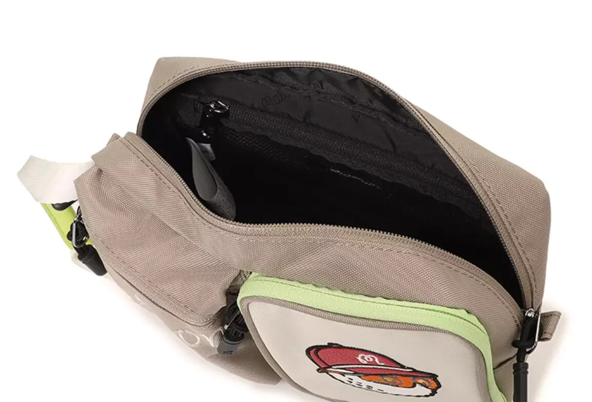 MALBON GOLF Performance Light Pouch / Beige / Golf Accessory