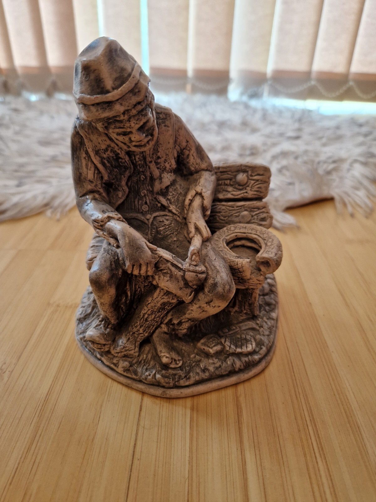 Picture 1 of 4