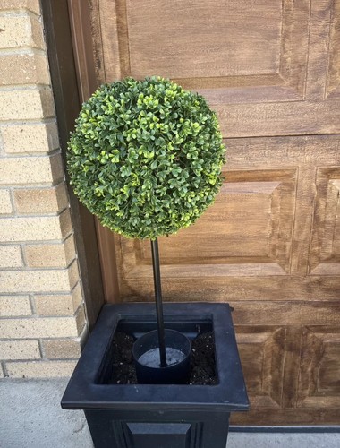 2.5’ Boxwood Ball Artificial Topiary Tree UV (Indoor/Outdoor) Decor. Retail $99 - Picture 2 of 7