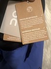 Foto 10 di 12