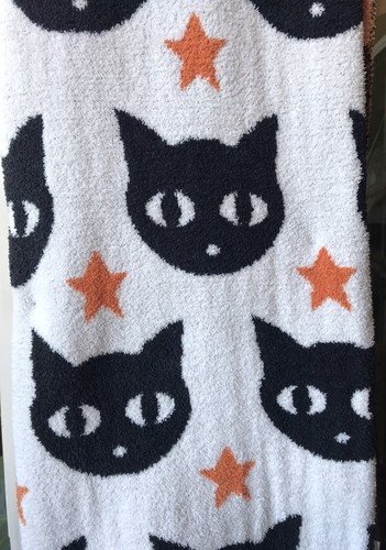 Cynthia Rowley Halloween Black Cat Orange Stars Throw Blanket Viral TikTok NWT - Picture 4 of 7