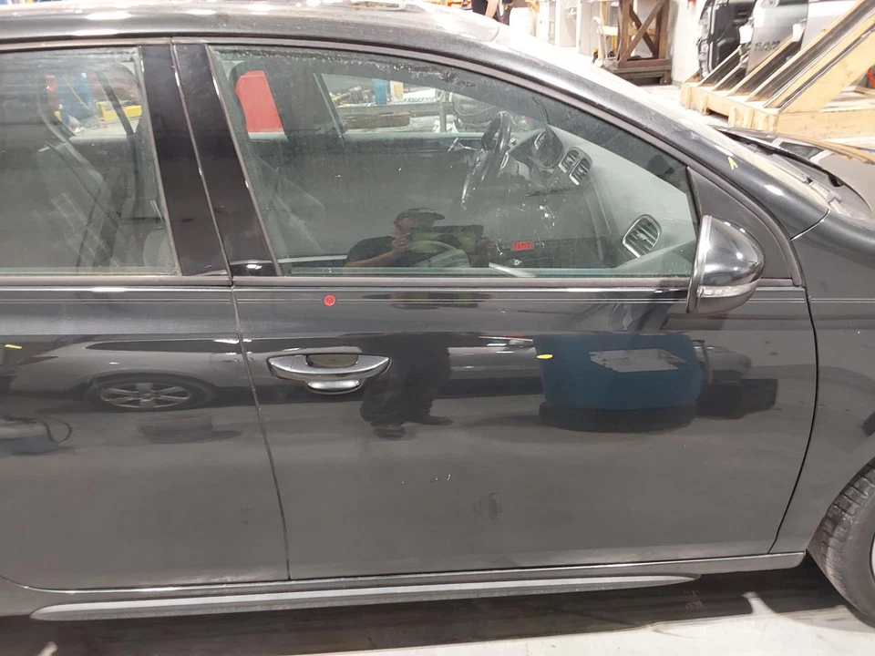 Used Front Right Door Assembly Front fits: 2012 Volkswagen Golf gti Htbk electri — 第 2/4 张图片