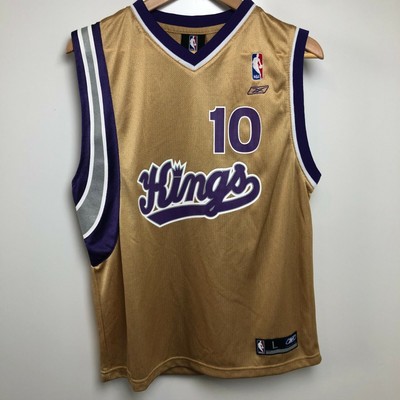 gold basketball jersey