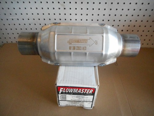 FLOWMASTER  UNIVERSAL CONVERTER 2220125 - Picture 1 of 3