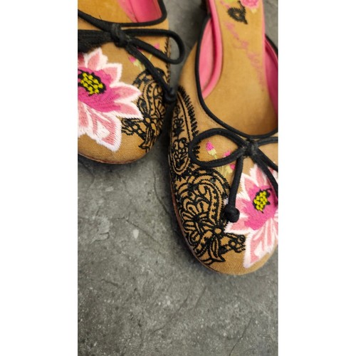 Beverly Feldman Embroidered Slip On Sandals Women's 7.5 Boho Chic Floral READ - Picture 6 of 10