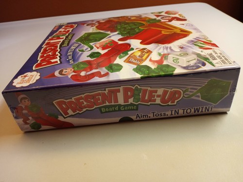 THE ELF ON THE SHELF Present Pile-Up BOARD GAME: Aim, Toss, IN TO WIN!- NEW - Picture 6 of 8