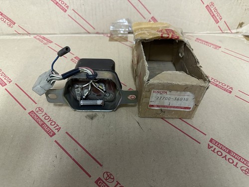 FJ40 HJ47 FJ45 BJ42 HJ47 FJ43 NOS OEM Voltage Regulator - Picture 5 of 14