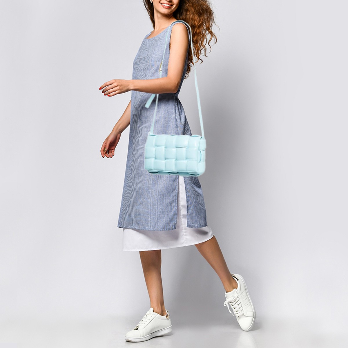 ベル様　Bottega クリスタル2本　ブルー2本 Bottega Veneta Light Blue Padded Leather Cassette Shoulder