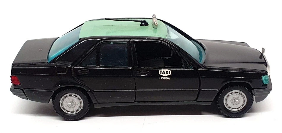 Gama Escala 1/43 1167 - Mercedes Benz 190E Lisboa Taxi - Negro/Verde Foto 3 de 4