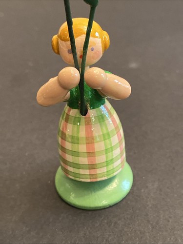 2 Vtg Erzgebirge Wooden Child Girls w/Flower Figurine Hand Painted Germany - Picture 8 of 16