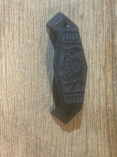 Two (2) Scrolled Cast Iron 3 7/8"wide Drawer Finger Cup Pulls Two (2) 9001 - Picture 14 of 19