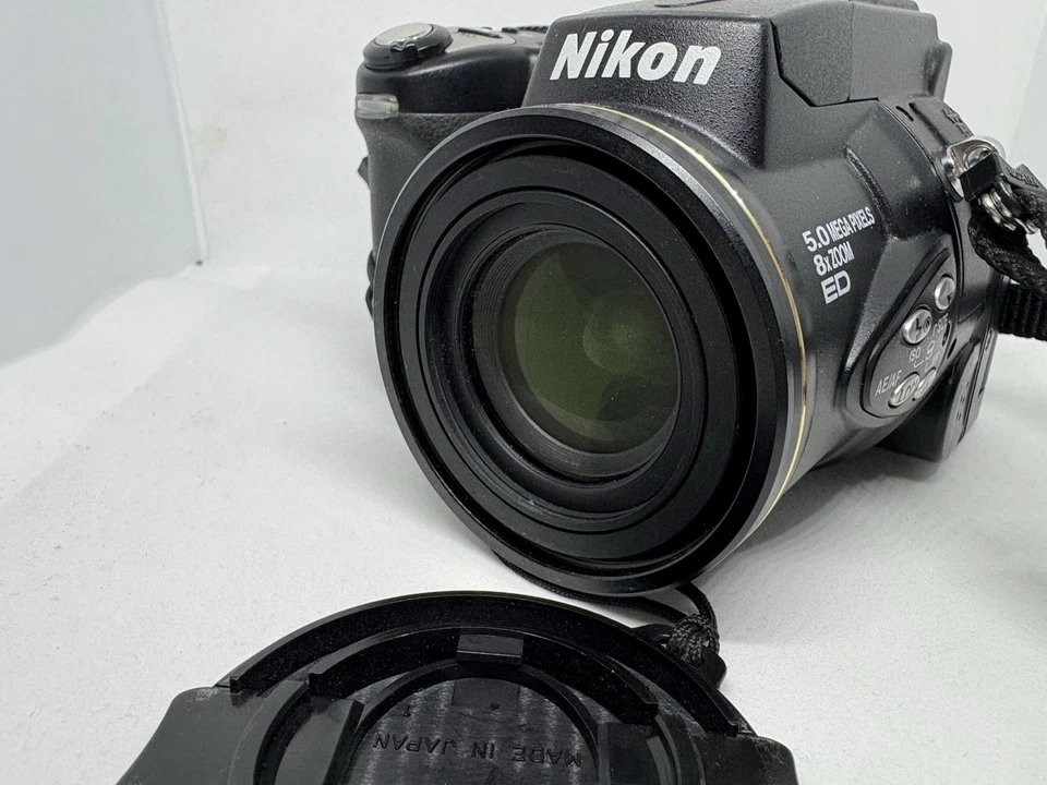 Nikon Coolpix 5700 E5700 Digital Camera New Battery Memory Card Tested Works C11 - Image 3 of 4