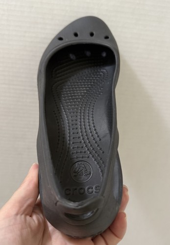 Zapatos sin cordones Crocs Kadee negros planos para mujer talla 9 punta redonda confort ballet - Imagen 6 de 9