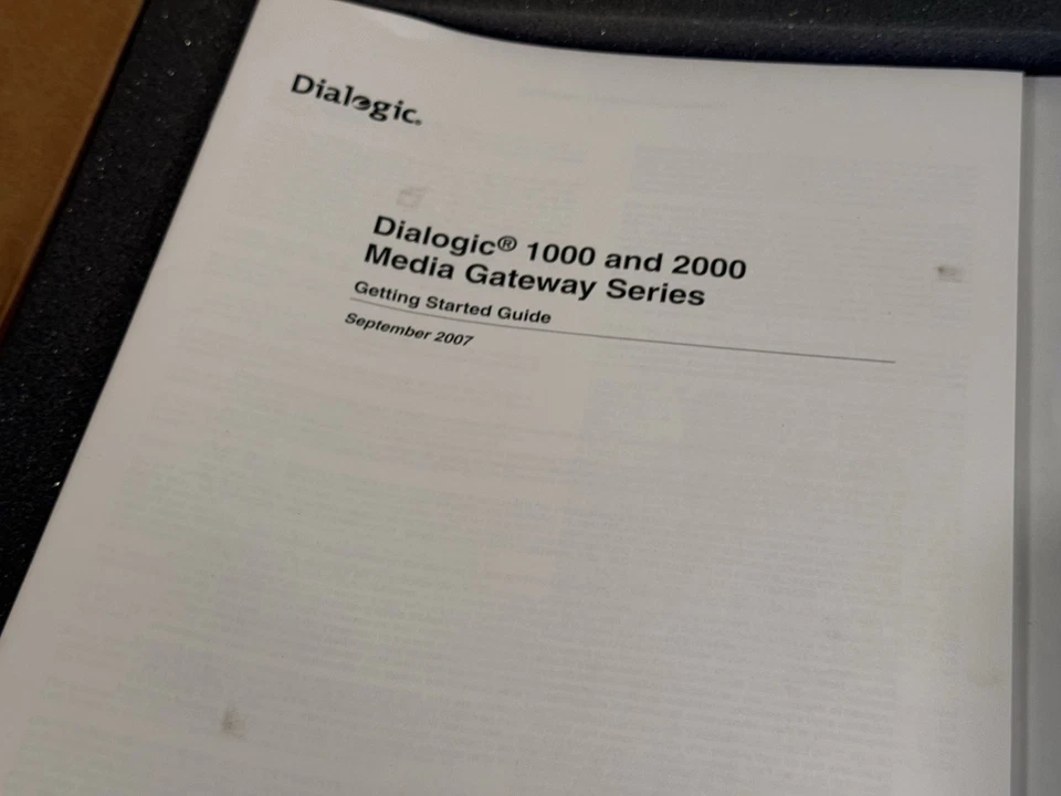 DIALOGIC DMG1004LSW PUERTA DE ENLACE MULTIMEDIA DE 8 PUERTOS Foto 4 de 4
