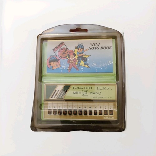 Vintage Rare Green ELECTRON ECHO 80's Mini Piano With Song Book In Package