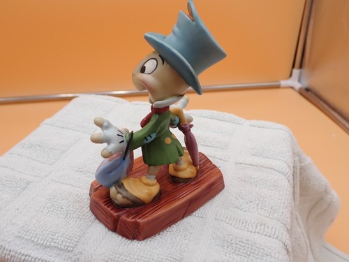 WDCC Disney Classic Collection "I Made Myself At Home" Jiminy Cricket 2003 - Picture 3 of 4