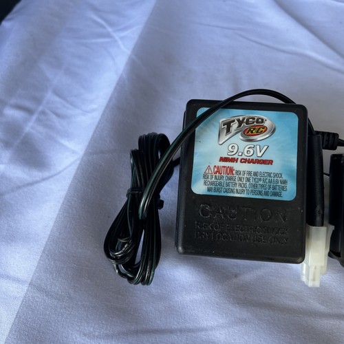 TYCO R/C 9.6V NiMH Battery Charger And Battery - Picture 2 of 5