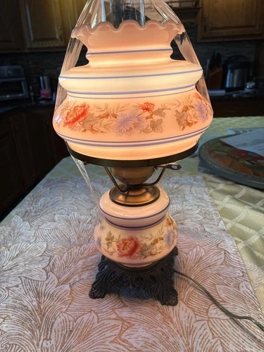 GONE WITH THE WIND  VINTAGE 3-WAY  MILK- GLASS  FLORAL DISPLAY HURRICANE LAMP