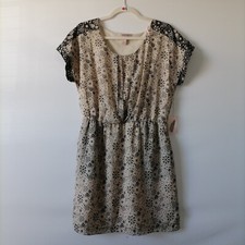 Forever 21 Women's Beige Black Cap Sleeve Round Neck Short A-Line Dress Size L