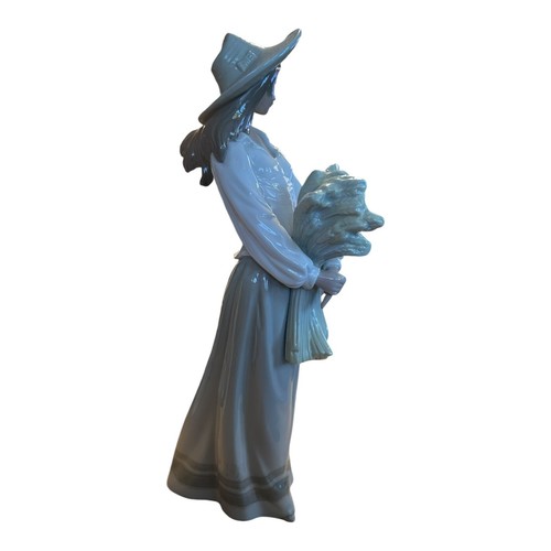 Lladro Girl With Wheat. 15”. FREE SHIPPING - Picture 5 of 7