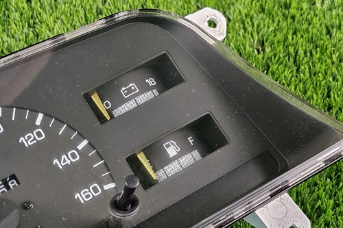 Toyota Hilux Surf 1989-1995 Instrument Cluster speedometer Diesel Oem jdm used - Picture 6 of 15