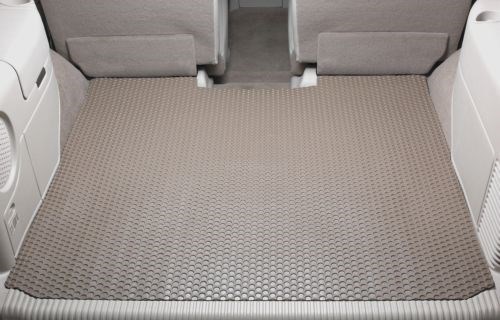 Lloyd Rubbertite Carpet Large Cargo Mat - Choose from 8 Colors - Picture 1 of 4